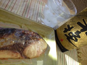 というわけで、「塩ぶり」をつまみに一杯・・・
